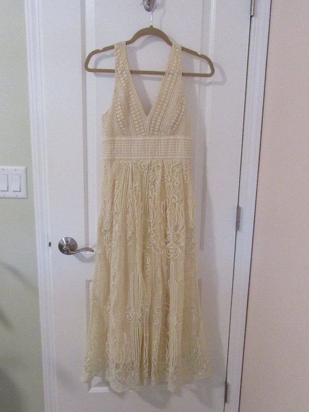 Champagne & Strawberries Zip Cream Beige Lace Dress Size S